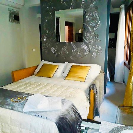 Suite Dream On The River ヴェネツィア エクステリア 写真
